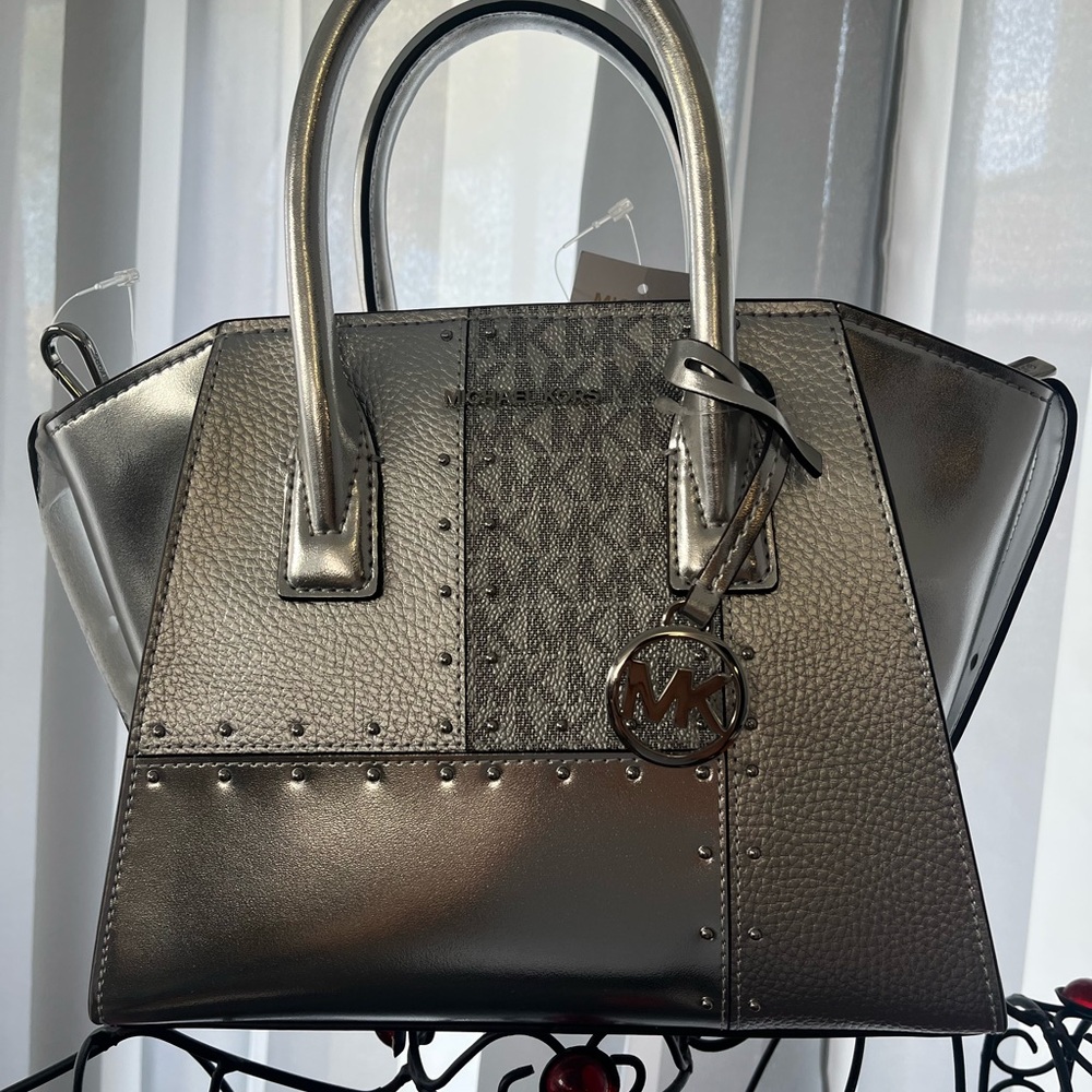 Michael Kors Silver Mini Bag - Picture 9 of 11